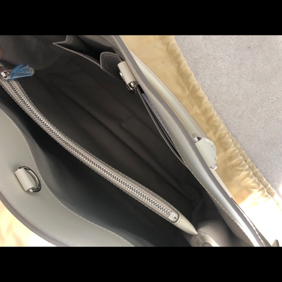 SOLD 100% Authentic Louis Vuitton White Epi Passy - Picture 3 of 8